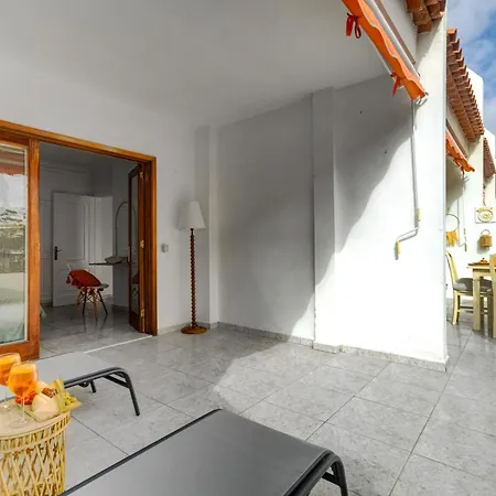 7 Min L Pool L Wifi L Sunbeds L Kid Friendly Lägenhet *