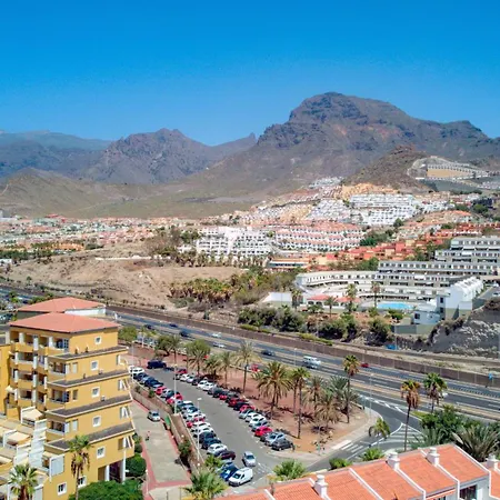 7 Min L Pool L Wifi L Sunbeds L Kid Friendly *