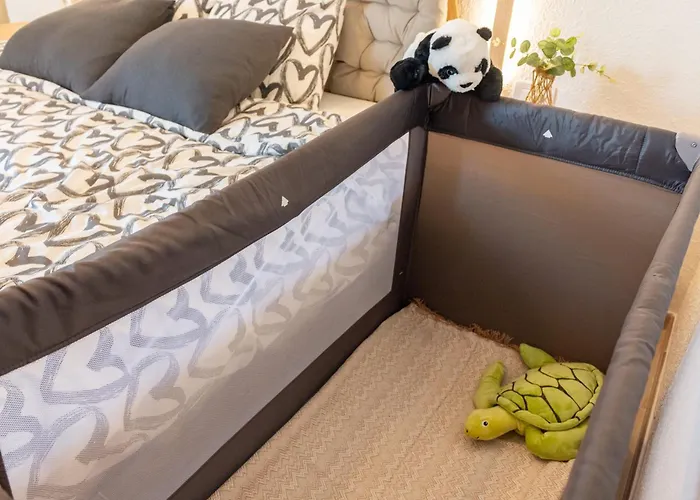 7 Min L Pool L Wifi L Sunbeds L Kid Friendly *