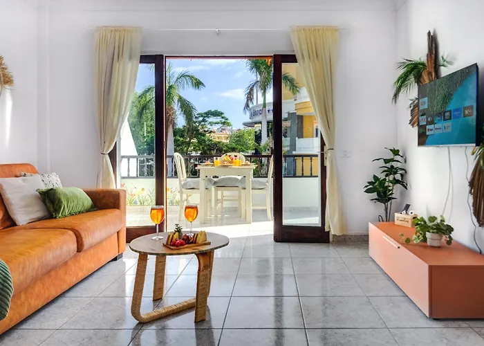 7 Min L Pool L Wifi L Sunbeds L Kid Friendly *